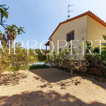 Encantadora En Mas Ros