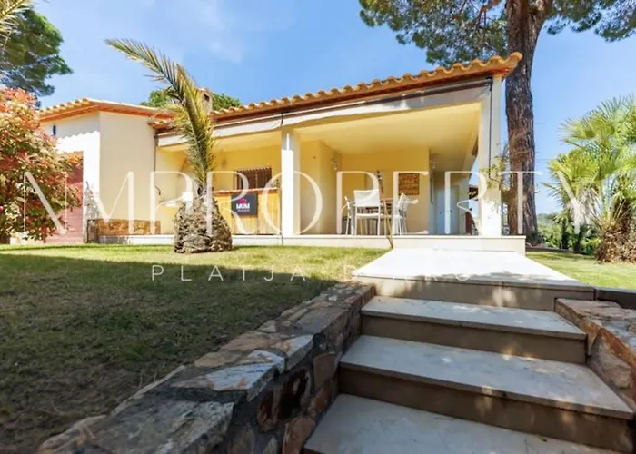 Feriehus Encantadora En Mas Ros Girona