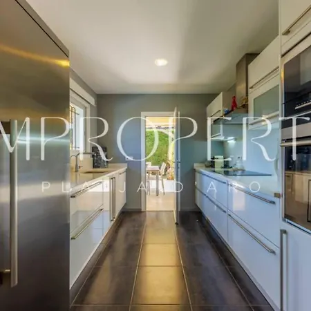 Encantadora En Mas Ros * Girona